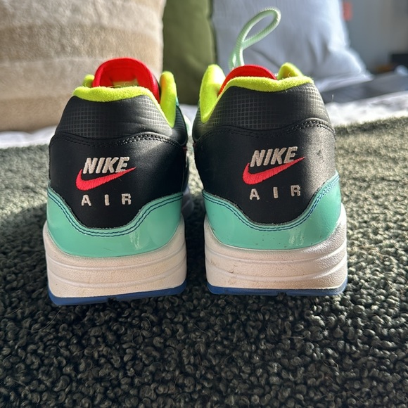 Nike Air Max 90’s - Picture 3 of 5